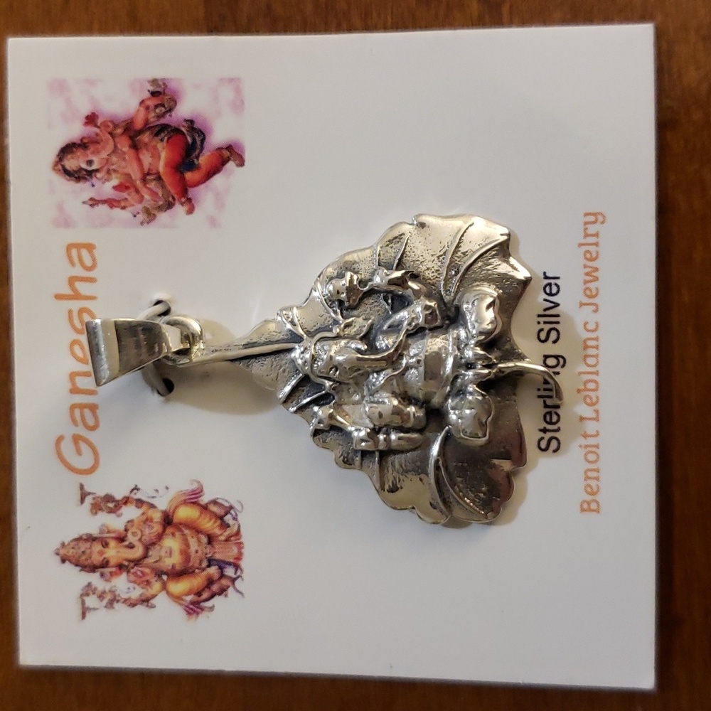 Ganesha Leaf Sterling silver pendant